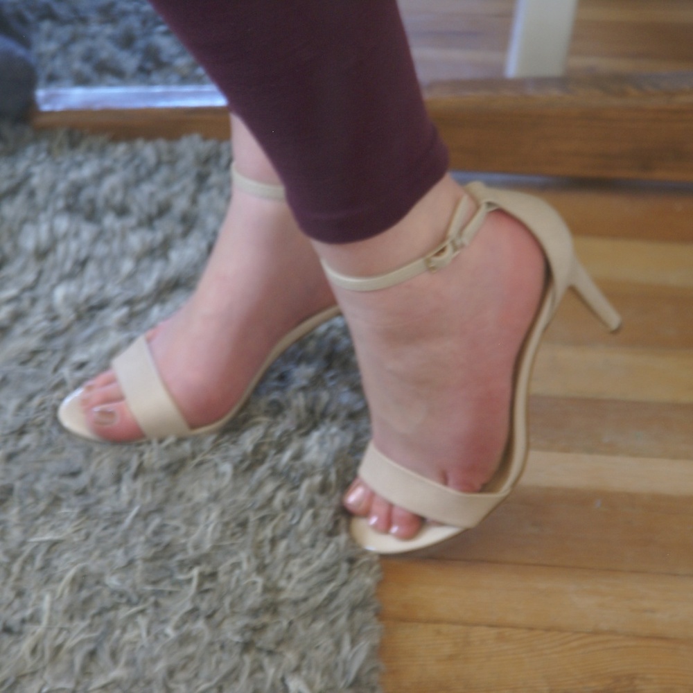 Apt.9 Nude Strappy Tan/nude heels sz 7.5 or 8